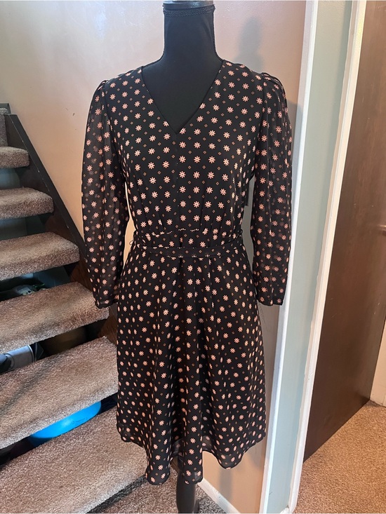 Ann Taylor Dresses & Skirts - Ann Taylor Women’s Petite Sz 0 Floral Belted Long sleeve dress